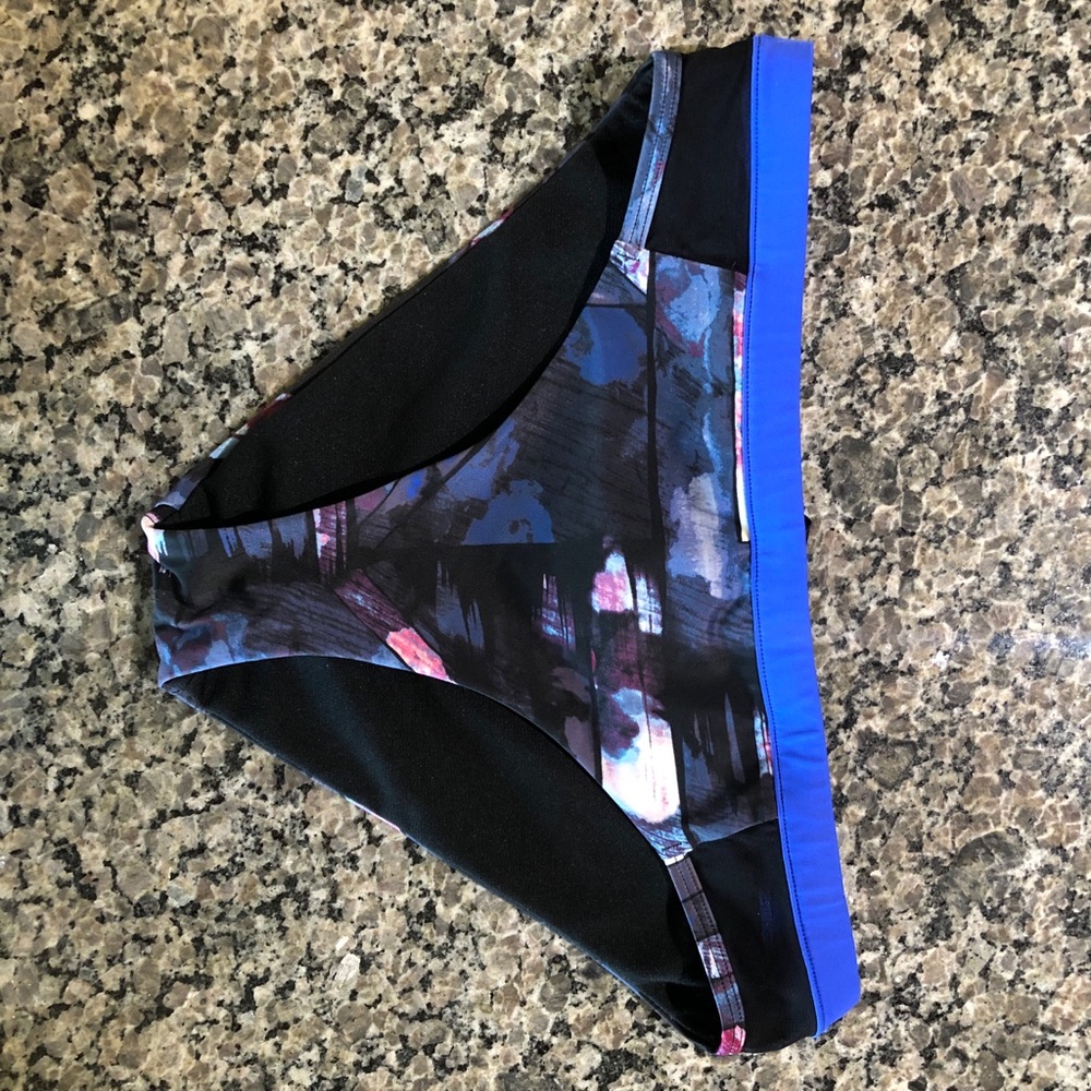 Roxy Bikini - image 4